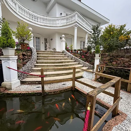 Daniela Bed & Breakfast 3*